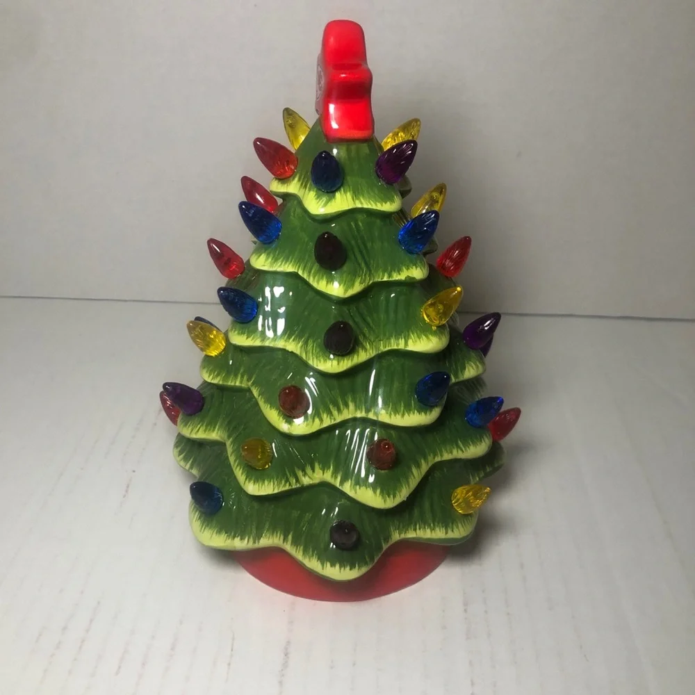 NFL Team Ceramic Christmas Tree  Kansas City Chiefs Football Team New In The Box